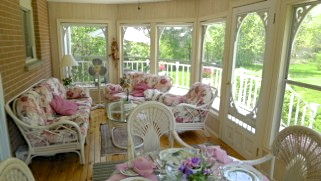 sunroom_entire_2