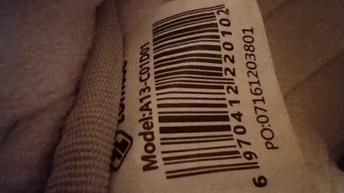 tomtoc-a13-c01d01-barcode