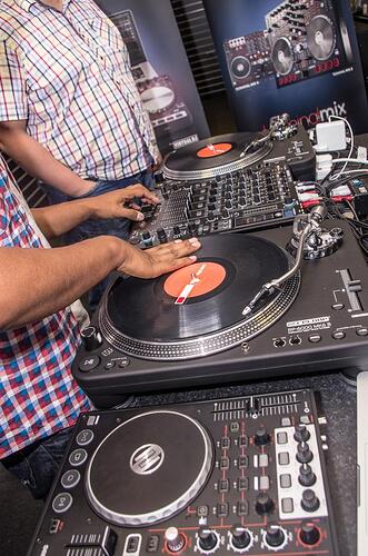 Reloop Tour-4.jpg
