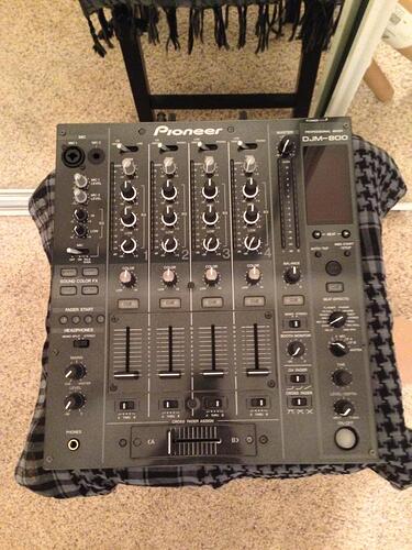 djm800.jpg