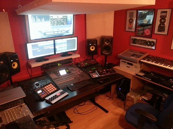 studio1.jpg