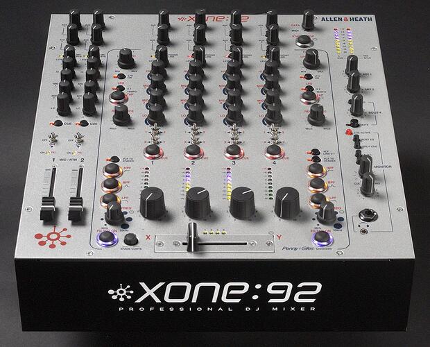 Allen-&-Heath-Xone-92R-topa.jpg