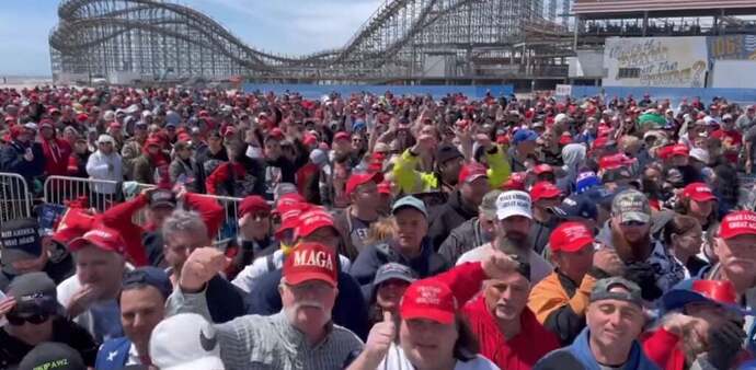 crowd-trump-new-jersey-wildwood-1024x502-297508010
