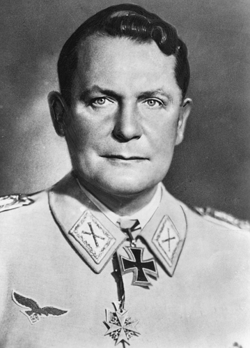1200px-Hermann_Göring_-_Röhr