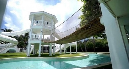 2a8343d6f15419fa52758d098d3c7a702b