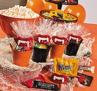 000-325-wax-teeth-halloween-candy-buffet-idea_13736350