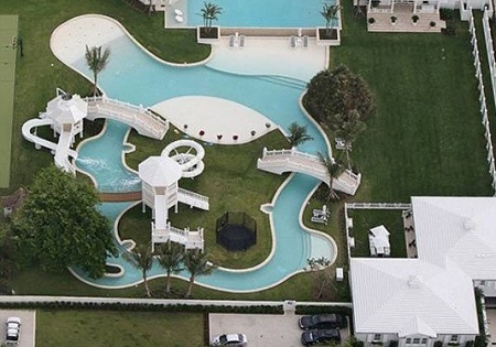 2a8343d6f15419fa52758d098d3c7a705b