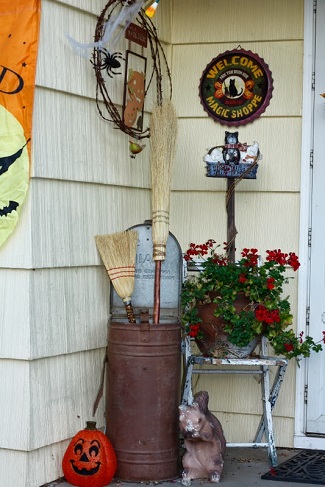 000-325-narrow%20full%20broom%20corner