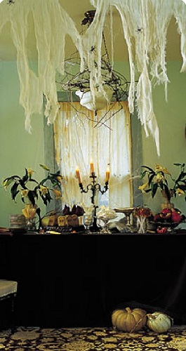 000-265-bhg-halloween-collage-A