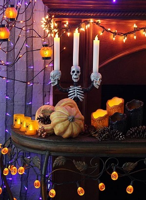 000-300-Spooky-Halloween-Lighting-Candles-Decoration-Ideas-_77