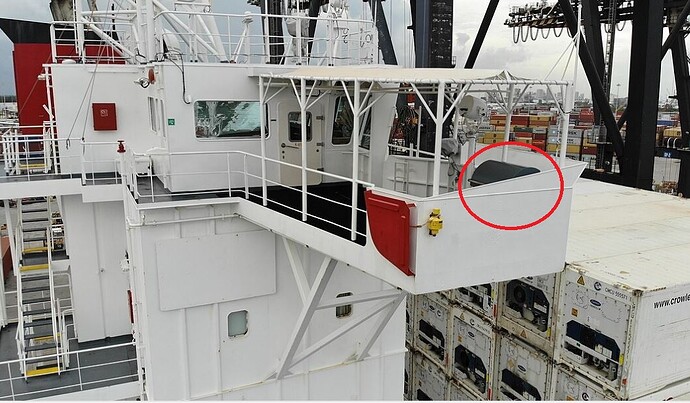 cont ship bridge wing