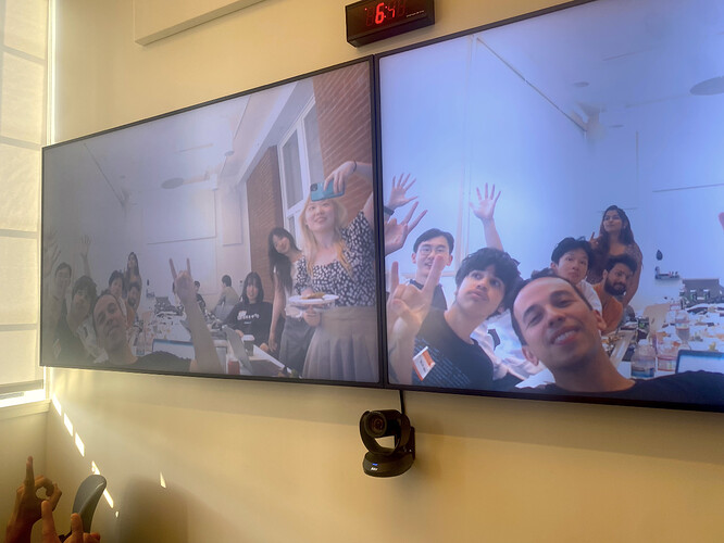 hackers_in_our_office_yc