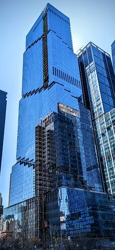 PXL_20230329_162243887.MP~2