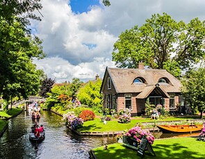 Giethoorn Village