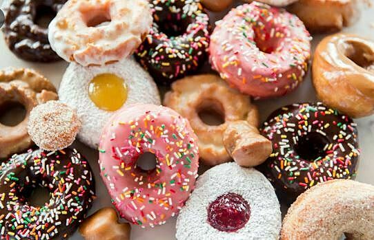 b9112172-0651-4c5e-9514-e362951cc583-donuts.JPG