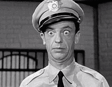 Barney_Fife.gif
