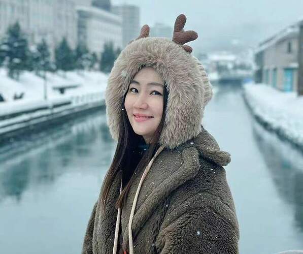 Selina晒小腰果B超照 经纪人：身体非常健康