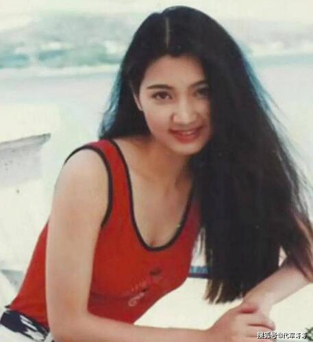 洪欣坎坷情史：头婚嫁富豪 与莫少聪未婚生子