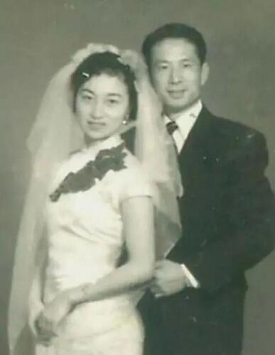 中国著名影星：翩翩贵公子 却与妻子生死不见