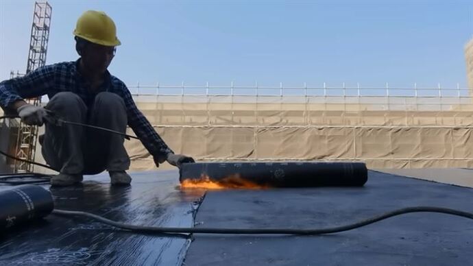 中国一位农民工分享日常。（图／翻摄自农民工小代YouTube）