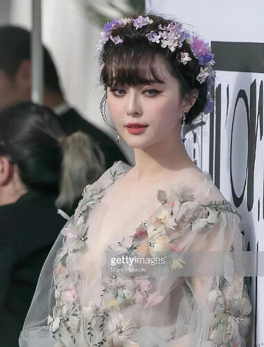 范冰冰复出了？重新变娱乐圈照妖镜