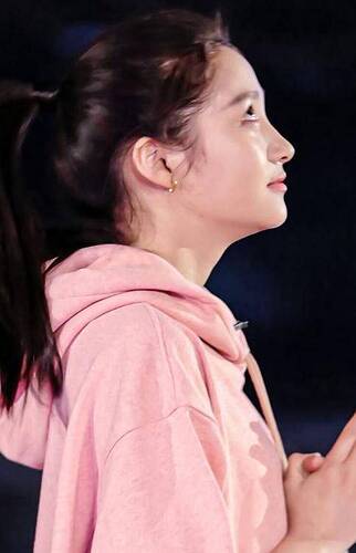 关晓彤真人长啥样？离开PS后太真实