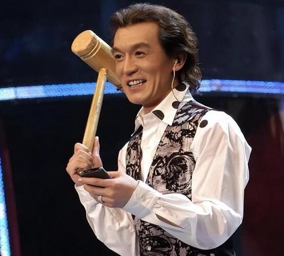 李咏选择葬在美国的真相，背后的深情让人泪目