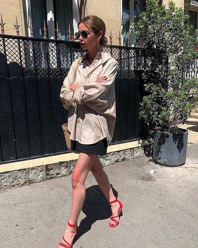 赶时髦就穿半裙 这几组搭配实用又有氛围感！