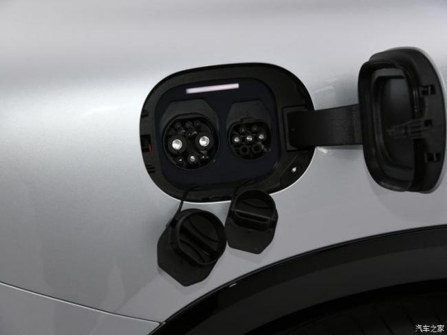 2023上海车展：迈巴赫EQS 680 SUV首发