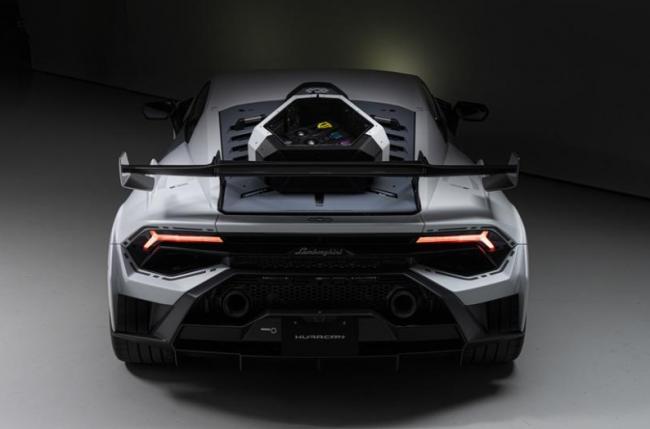 全球唯一赛博庞克超跑前卫登场