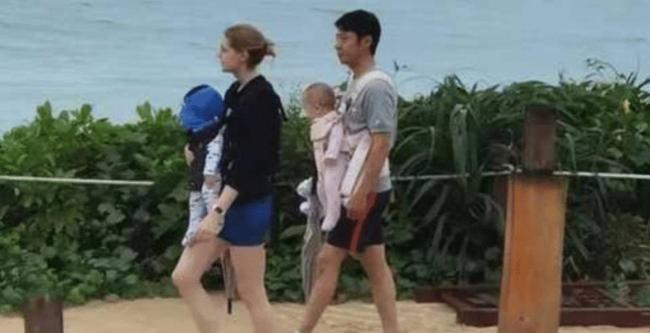 撒贝宁全家福曝光 爸爸和妹妹及龙凤胎出镜