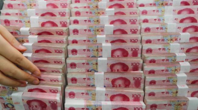 努力摆脱美元的俄罗斯  转而拥抱人民币