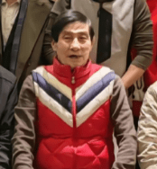 撒贝宁全家福曝光 爸爸和妹妹及龙凤胎出镜